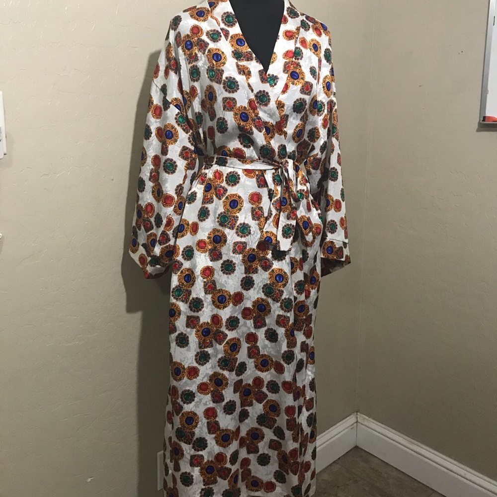 Vintage Maryann’s Boutique Robe